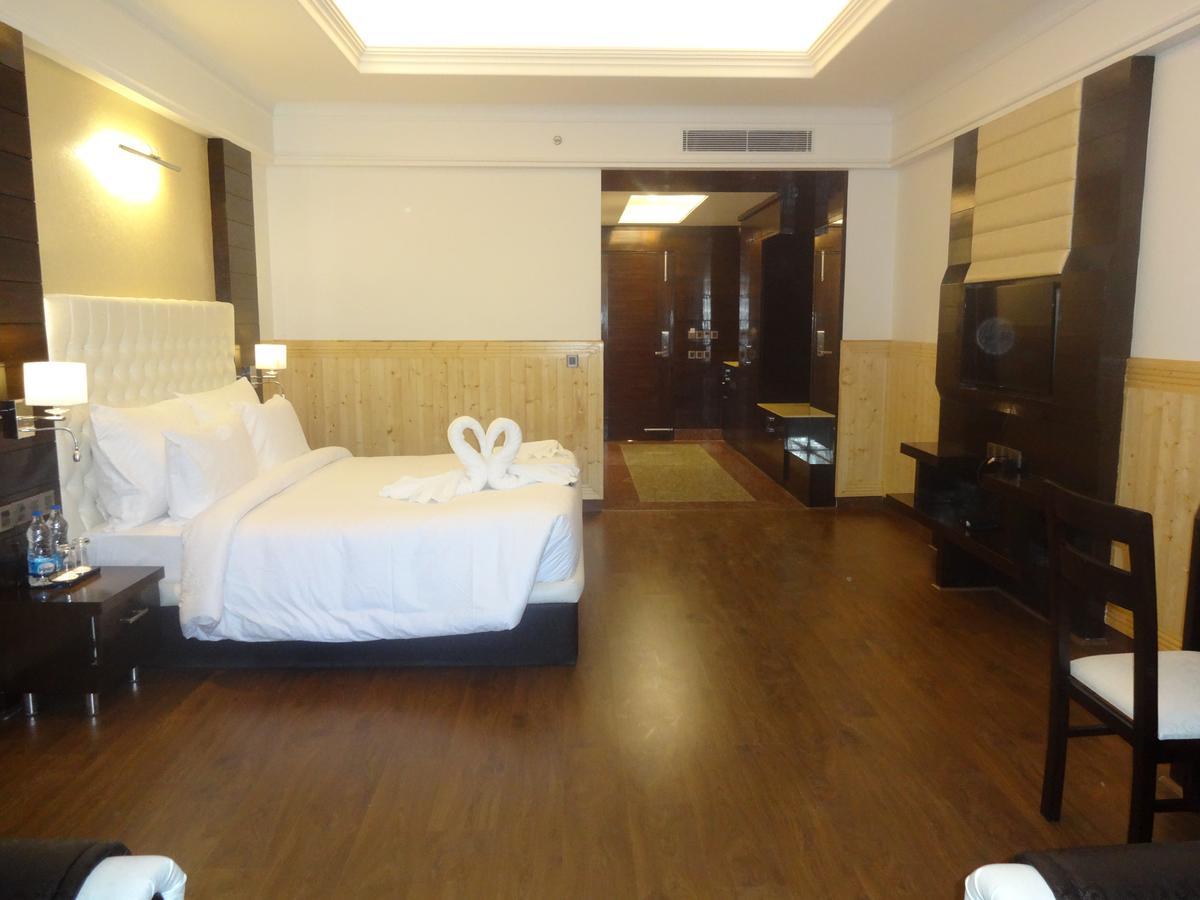 שימלה Hotel Dhroov By Mystical Views מראה חיצוני תמונה