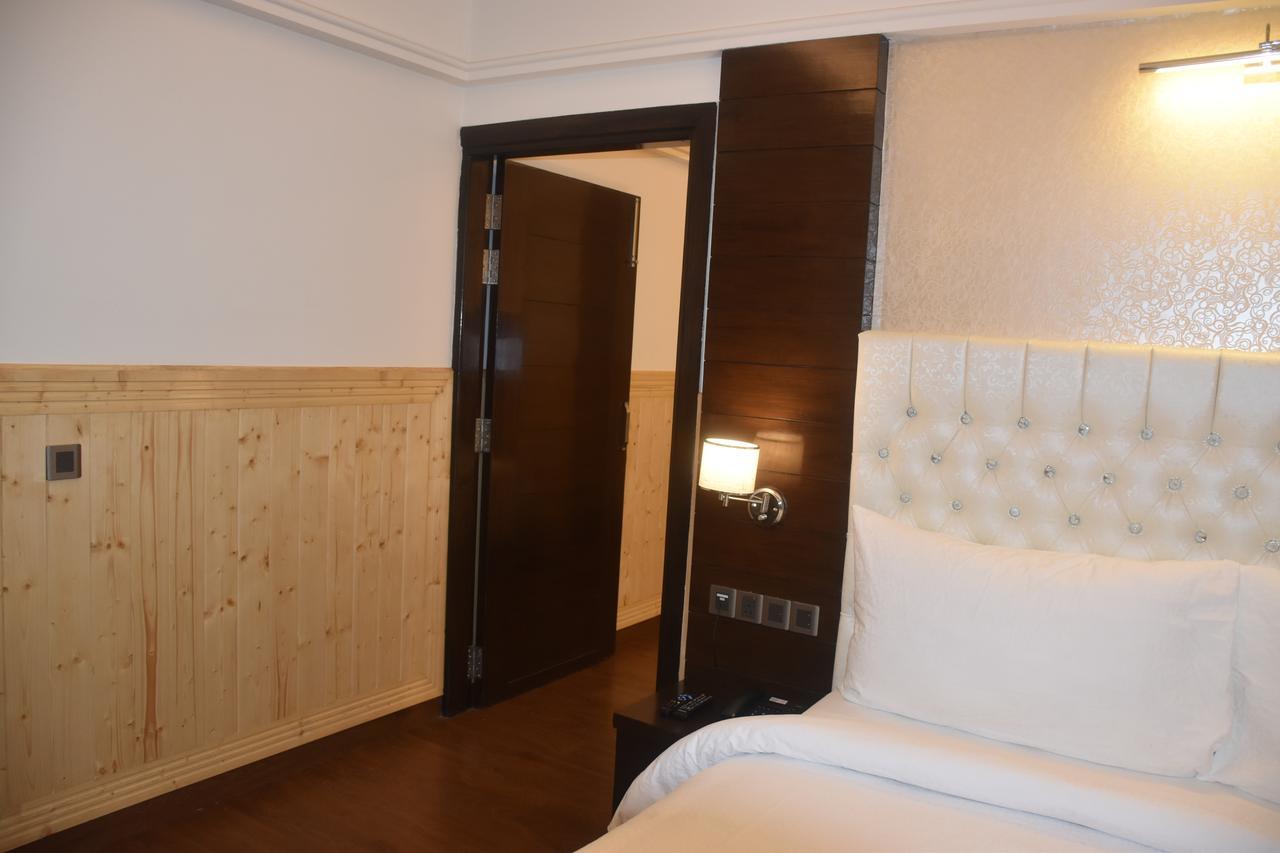 שימלה Hotel Dhroov By Mystical Views מראה חיצוני תמונה